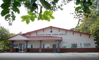 Gwinnett Business Apalachee River Animal Hospital in Dacula GA